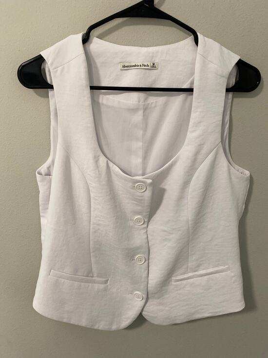 Abercrombie & Fitch Jackets & Blazers - Abercrombie & Fitch White Linen Blend Button Vest Size M